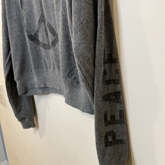 Cropped peace sweatshirt - Picture 5 of 7